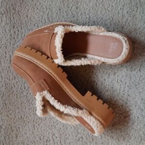 Time and Tru ~ Women's size 9 ~ Brown fuzzy mules